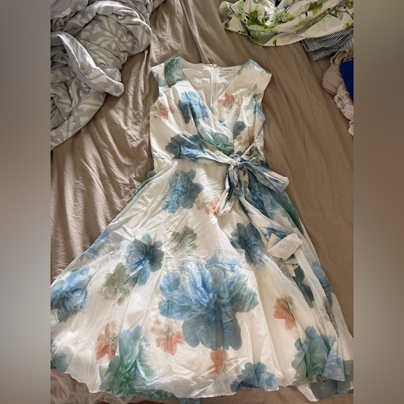 Calvin Klein Dresses & Skirts - Floral Calvin Klein Dress